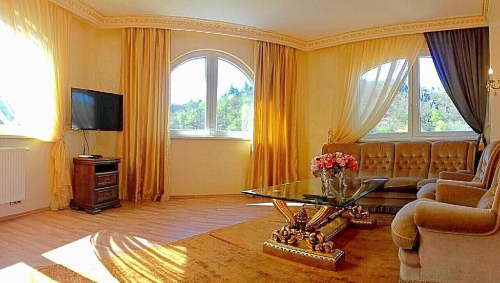 Fantasy Lägenhet Karlsbad Exteriör bild