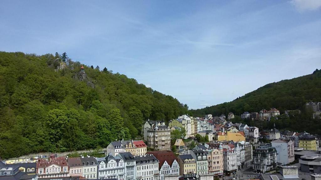 Fantasy Lägenhet Karlsbad Exteriör bild